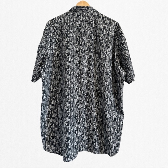 Signum Men’s Shades of Grey Urban Graphics Cotton Short Sleeve Collared Shirt - Picture 3 of 4